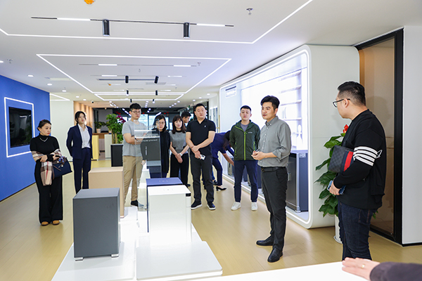 Crossing Mountains and Seas, Moving Forward Together | 2024 Philips Smart Drying Rack and Smart Safe Box Overseas Partner Exchange Meeting Successfully Concluded