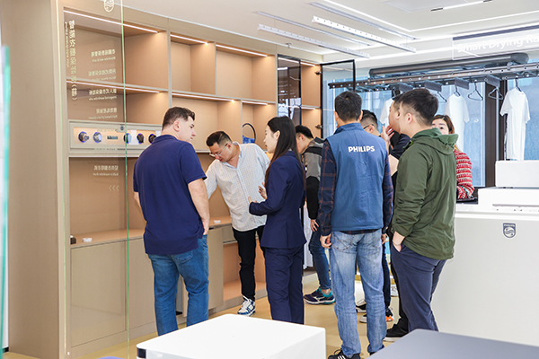 Crossing Mountains and Seas, Moving Forward Together | 2024 Philips Smart Drying Rack and Smart Safe Box Overseas Partner Exchange Meeting Successfully Concluded